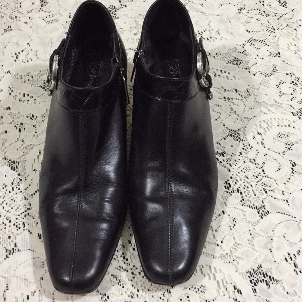 Brighton  Tucker shoes